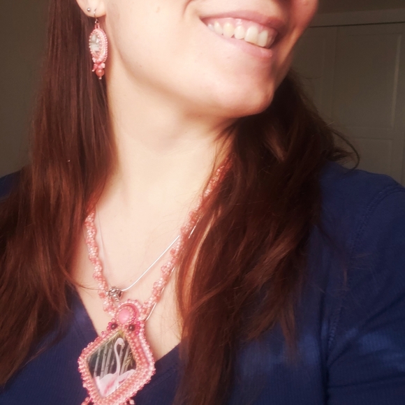 One of a kind handmade flamingo beads set - Picture 4 of 7